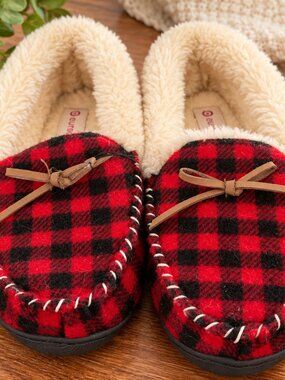 Outbound Buffalo Plaid Cozy Slippers